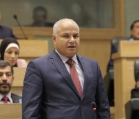 البكار يطالب الحكومة بدراسة لتخفيض فرق المحروقات على الكهرباء