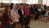 الصيادلة تنفذ حملة لتطعيم مئة مسن ضد الانفلونزا