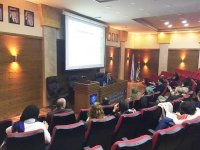 عمان الاهلية : ورشة عمل لكلية الآداب والعلوم حول أساليب كتابة البحث العلمي