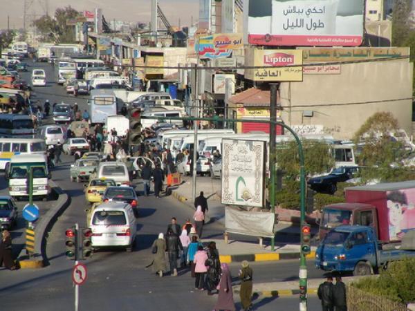أشغال الزرقاء تنفذ 48 مشروعا
