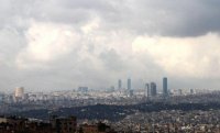 ارتفاع طفيف على الحرارة ..  وتحذيرات من تدني الرؤية