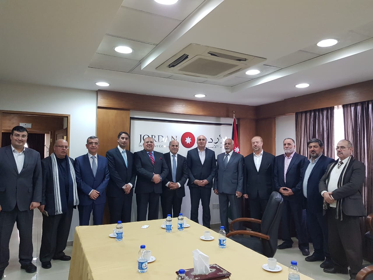 وزير الدولة لشؤون الإستثمار يلتقي جمعية المستثمرين في قطاع الإسكان