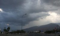أجواء غائمة غالبا مع فرصة لزخات من المطر