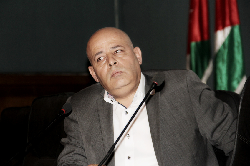 مداهمة منزل وزير لبناني سابق