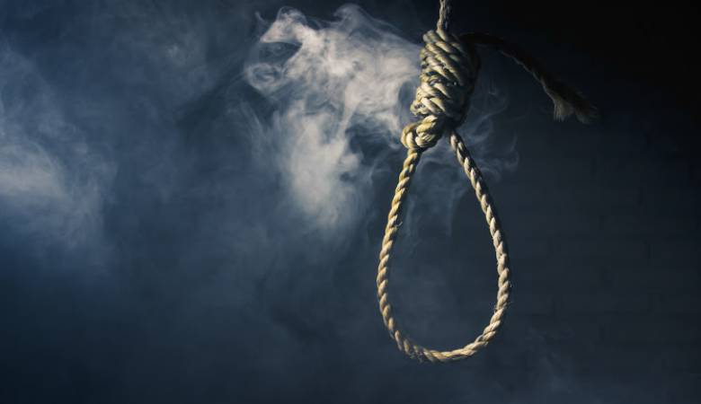 شاب ينهي حياته شنقا في عين الباشا