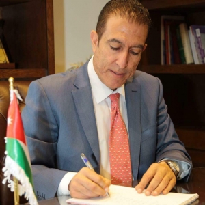 الطراونة يوجه كتاب رسمي لدولة رئيس الوزراء