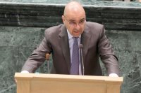 نواب يسلمون السفارة السورية قائمة بمعتقلين أردنيين