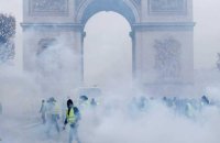 بعد ثورة الغضب.. فرنسا ستتراجع عن "زيادة الضرائب"