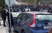 بالفيديو والتفاصيل: ولعت بالاسلحة النارية في جامعة البترا.. والدرك يتدخل