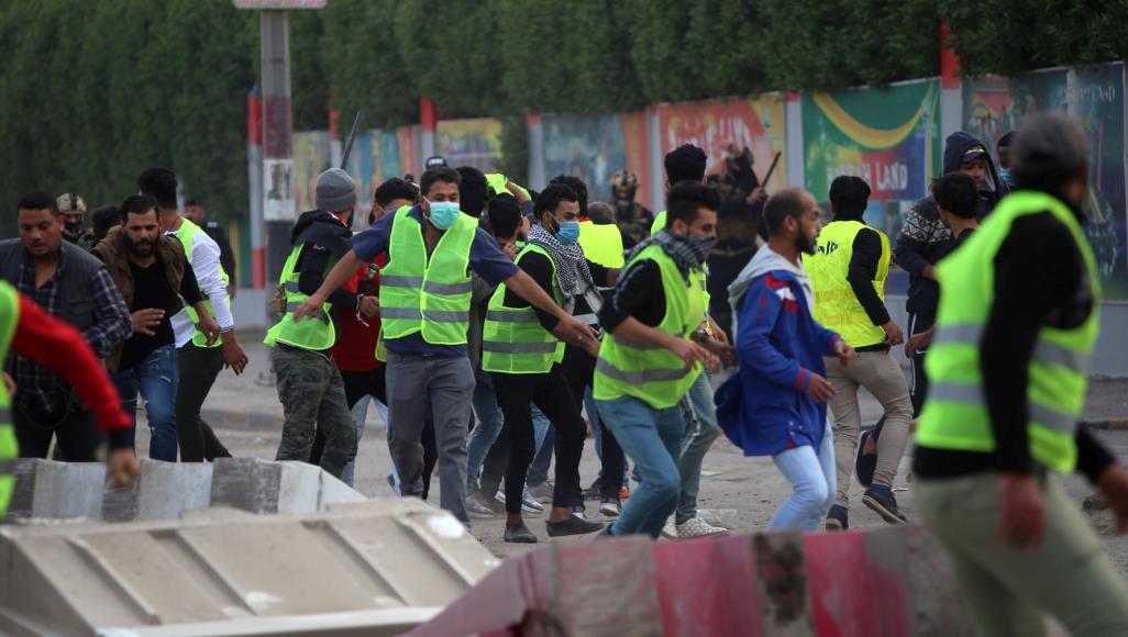 احتجاجا على البطالة والفساد.. "السترات الصفراء" تصل البصرة