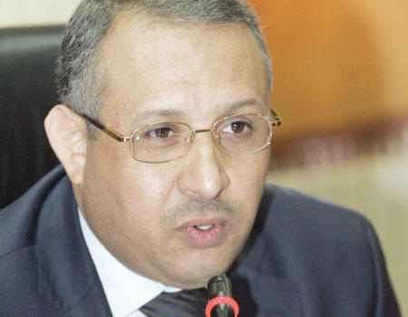 السماح لاساتذه الجامعات الجمع بين راتبهم والتقاعد