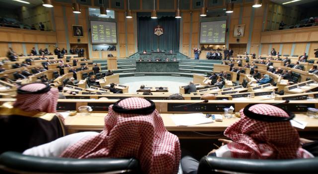 نائب يطالب باسقاط مجلسه