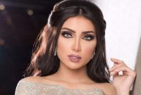 دنيا بطمة بصورة مثيرة للجدل من الخلف وتمنع تعليقات المتابعين‎