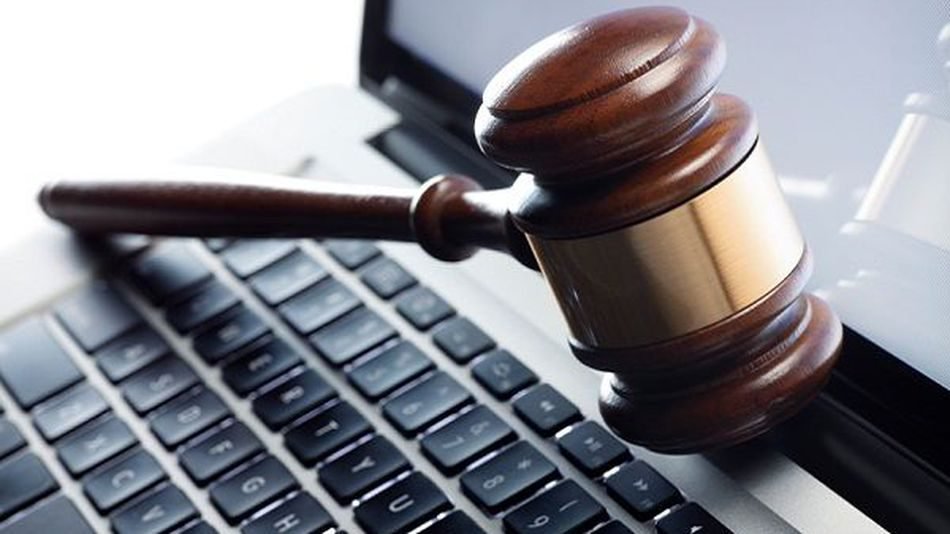 مصدر مسؤول : نوايا حكومية بسحب قانون الجرائم الإلكترونية