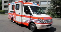 145 سيارة اسعاف للاردن 