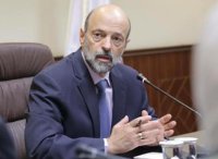 الرزاز يوضح سبب غياب زواتي عن اجتماع مالية النواب