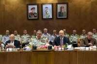 رئيس الوزراء يزور القيادة العامة