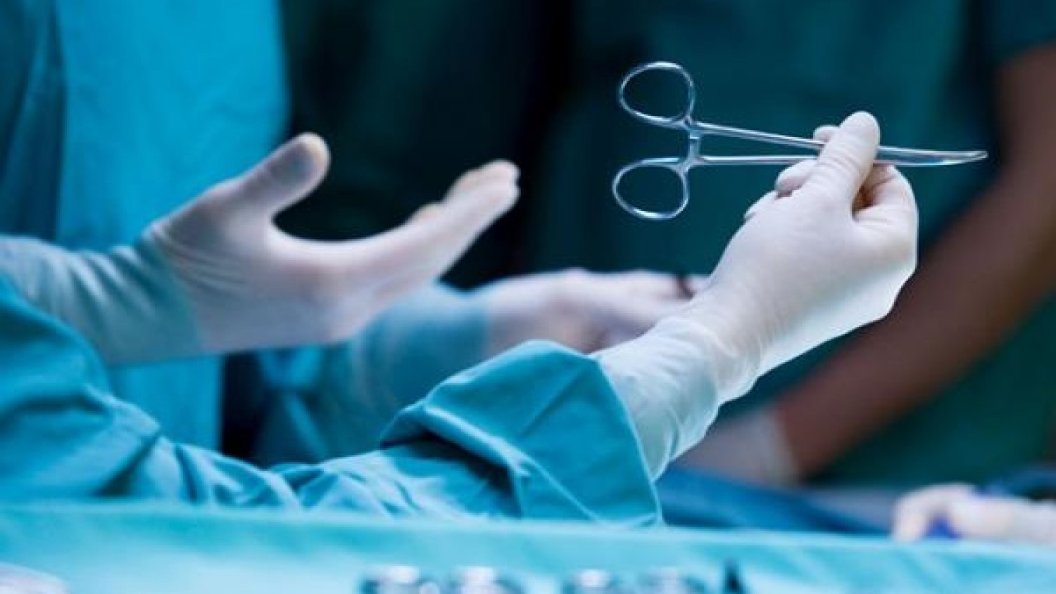 خطأ طبي يفقد مريضة البصر..تفاصيل  