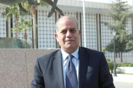مجلس الوزراء يقبل استقالة باسل الطراونة من موقعه