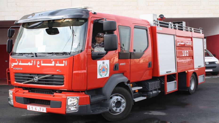 اربد : احتراق مركبة يودي باصابيتين