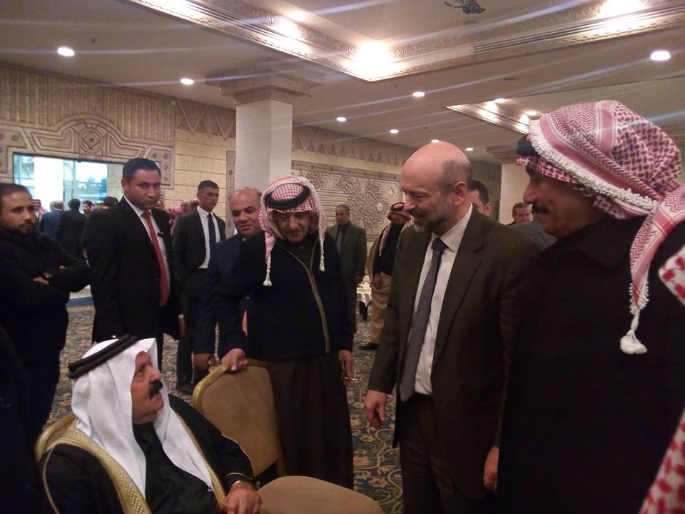 الرزاز يعزي بوفاة الشيخ سلطان العدوان