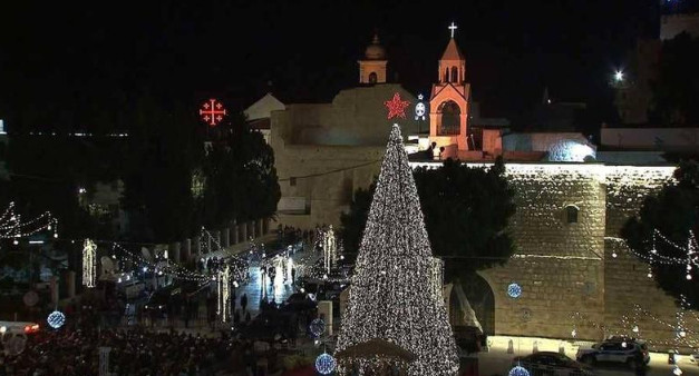 بيت لحم تتزين مع قداس عيد الميلاد بكنيسة المهد
