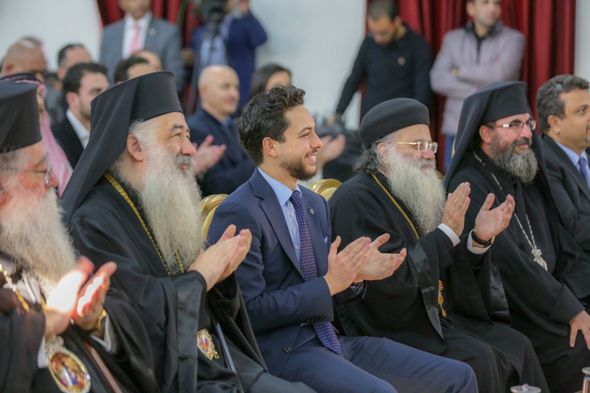 بالصور ..ولي العهد يرعى احتفالات عيد الميلاد المجيد بدير ينبوع الحياة
