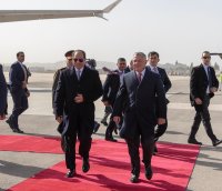 بالصور .. الملك يستقبل السيسي