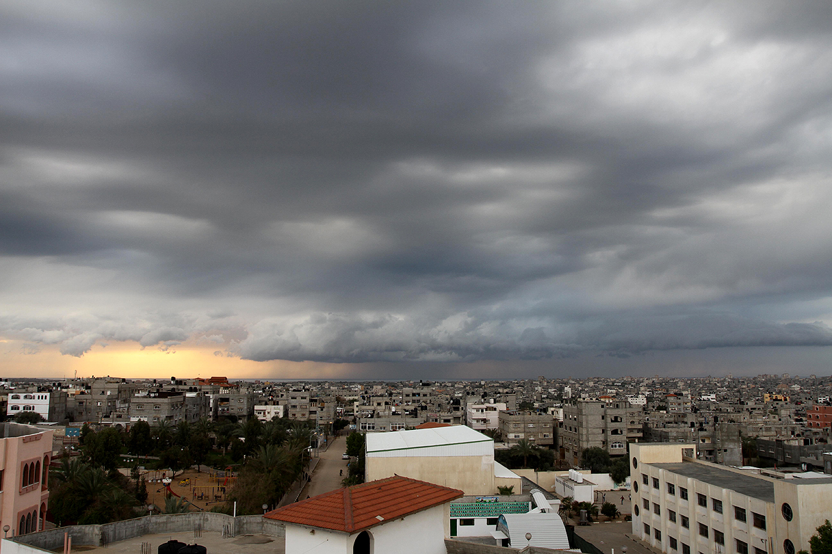 انحسار المنخفض و المملكة باستقبال اخر