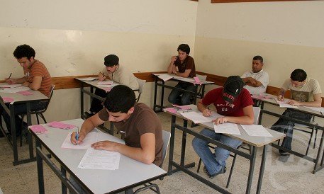 25 الف طالب لامتحان التوجيهي غدا