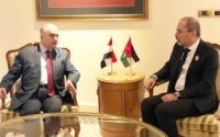 الصفدي ونظيره العراقي يبحثان المصالح المشتركة بين البلدين