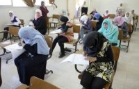"التوجيهي" يواصلون امتحاناتهم