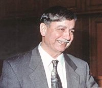الرزاز ينعى الوزير الأسبق فواز أبو الغنم