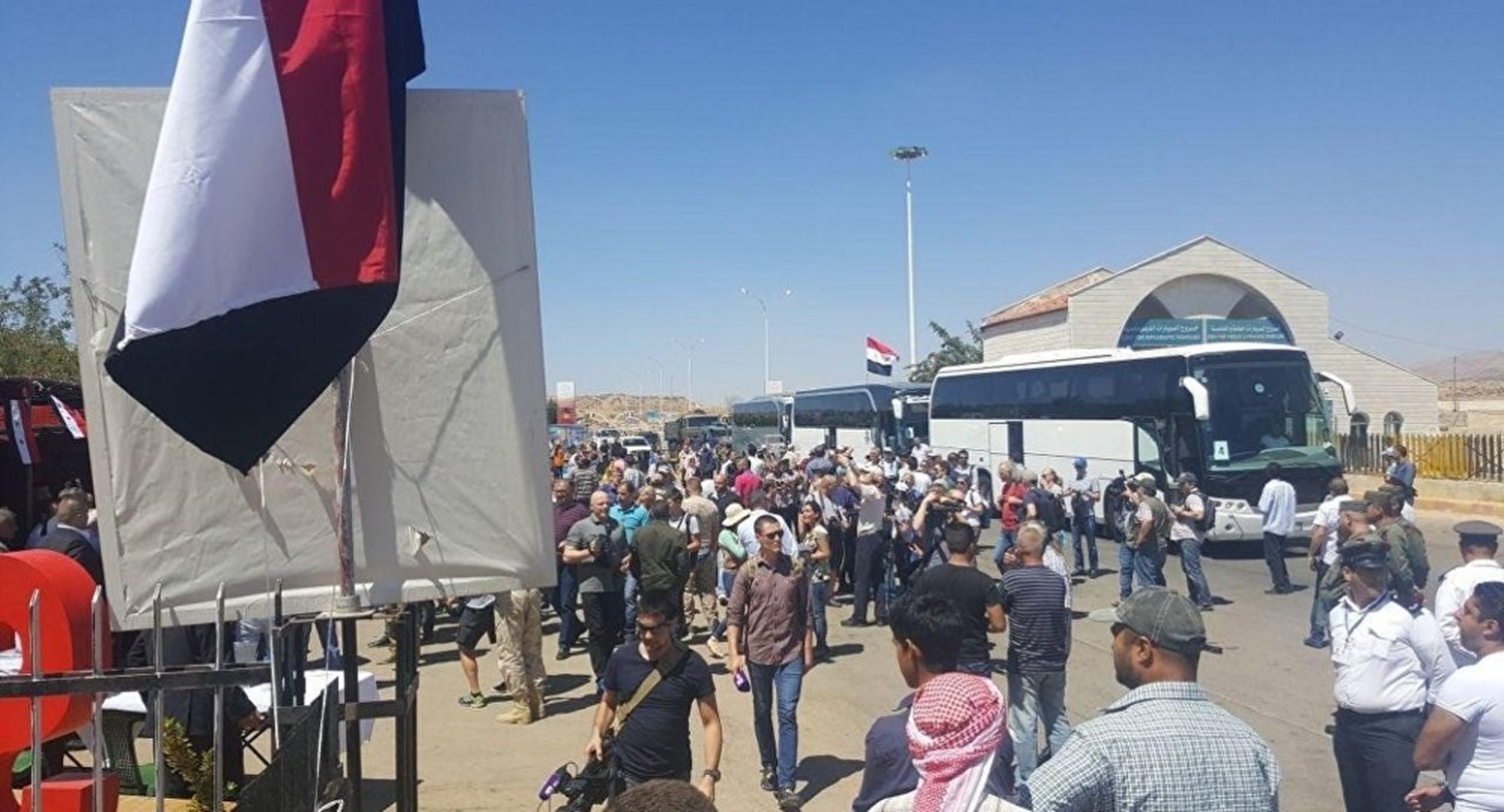 9900 سوري يعودون عبر "نصيب" الى سوريا 