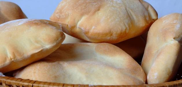 الحكومة تنفي وضع أسس وآلية دعم الخبز 