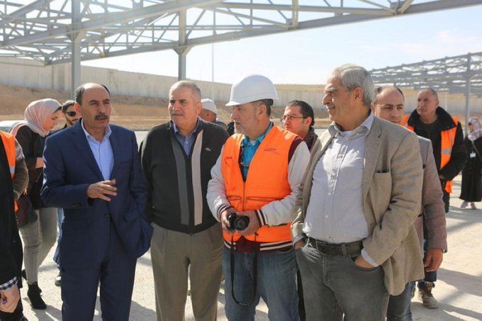 العموش يتفقد مشروع مركز جمرك عمان الجديد