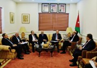 الرزاز يلتقي رئيس وأعضاء جمعية رجال الأعمال الأردنيين