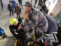 بالصور .. إصابة شخص علقت يده برافعه شوكيه في محافظة اربد