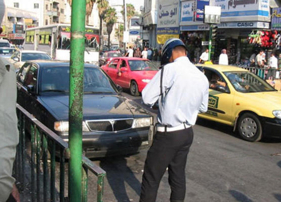 53 ألف مركبة تسير بلا ترخيص