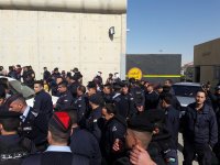فيديو وصور ..سجناء يغادرون مراكز الإصلاح