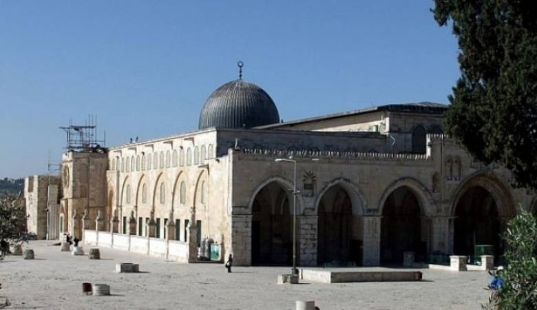 الخارجية تتابع الانتهاكات في حرم الاقصى 