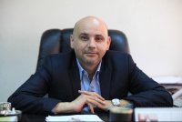  خمسة باب.. وشعب ذاب