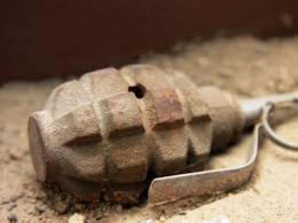 العثور على 12 قنبله يدوية في البلقاء