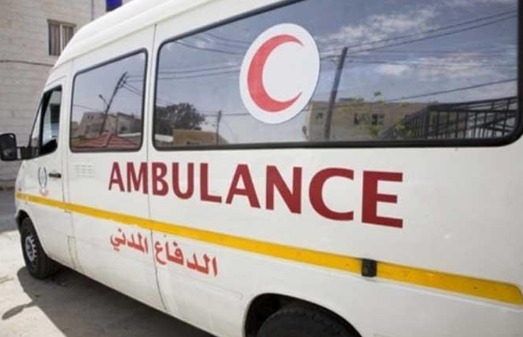 إنقاذ يد طفل علقت بماكينة تقطيع الخشب