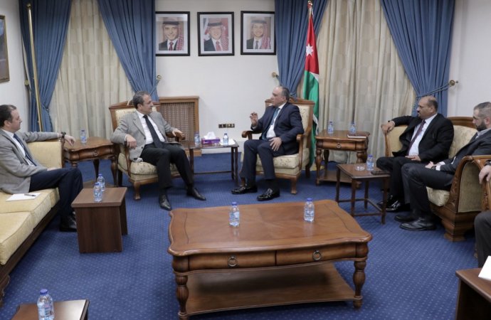 سورية تؤكد مشاركتها بمؤتمر "البرلماني العربي" في عمان