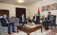 الرزاز يلتقي وزير الصناعة والتجارة العراقي