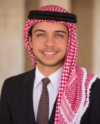 ولي العهد يشارك بحملة"يلا ع البلد"