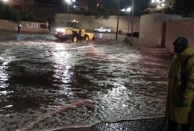 إخلاء منزلين في الاغوار الشمالية داهمتهما الأمطار