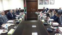 وزير الصحة يلتقي السفيرة العراقية في الاردن