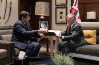 الملك يتسلم رسالة من الرئيس الموريتاني نقلها المبعوث الخاص للرئيس